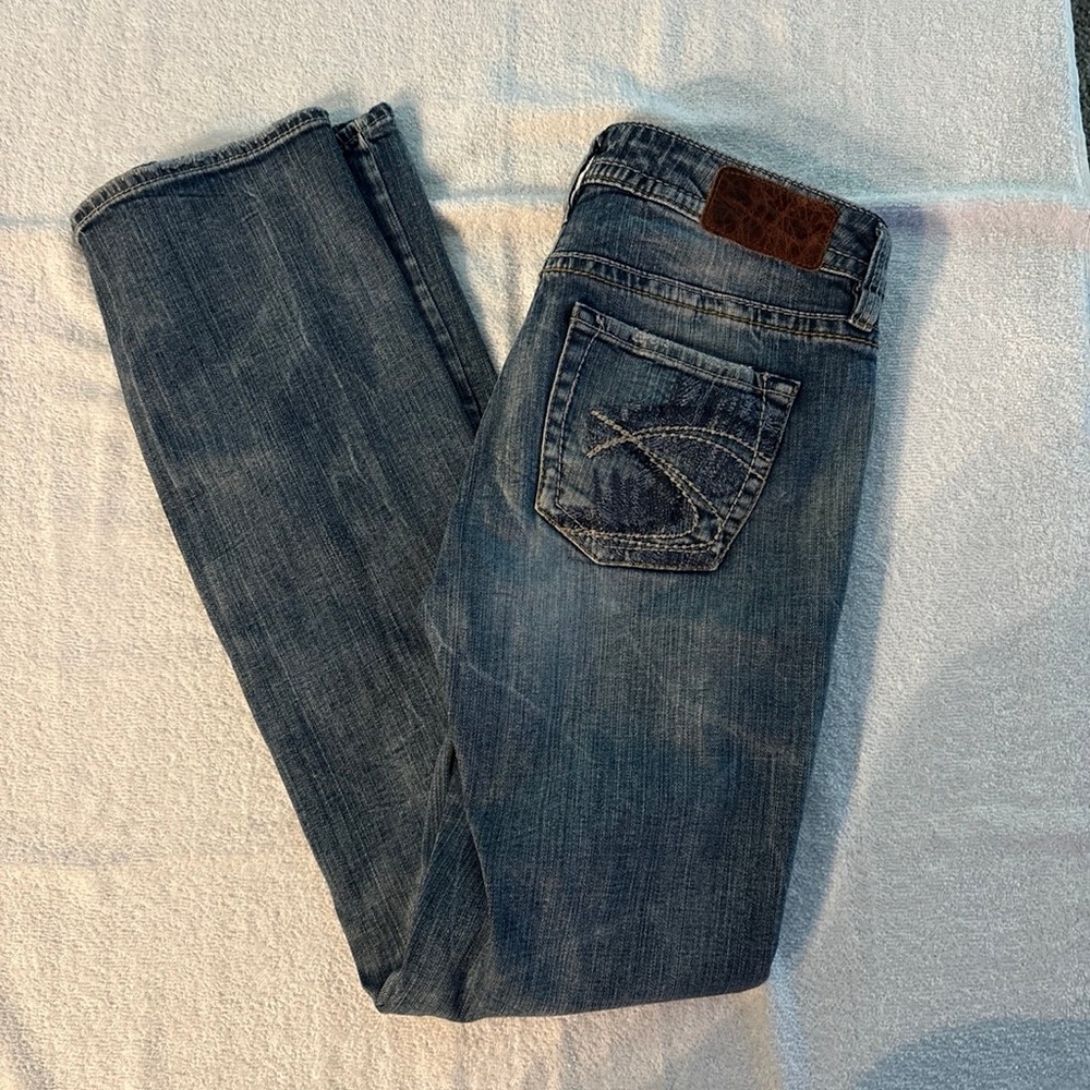 Silver Jeans Blue Denim with Brown Stitching - Picture 4 of 7